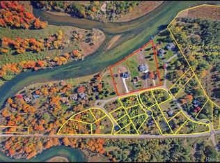 26 Apple Tree Ct, Oscoda, MI 48750