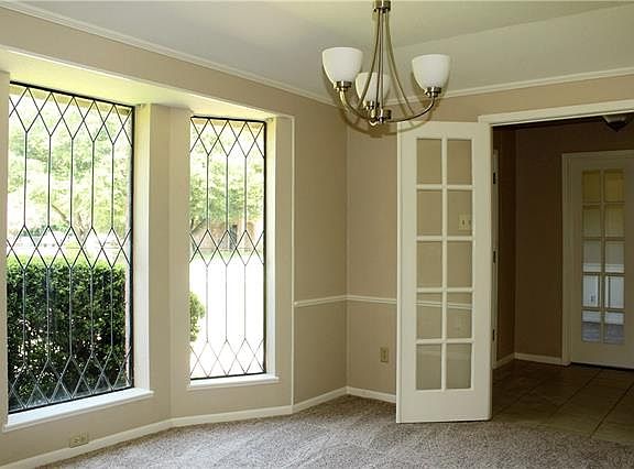3rd image of 10403 Briarwood Cir