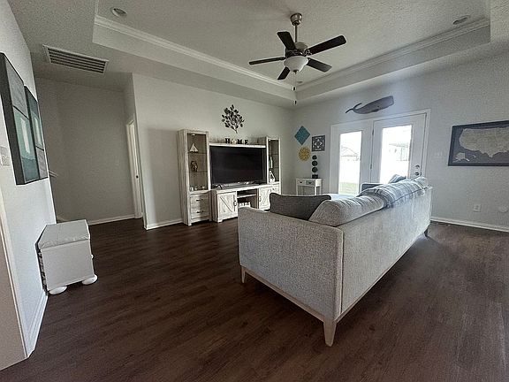 Another Angle, Living Room