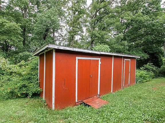 5th image of 1550 Mobley Ln