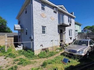 13708 218th St, Springfield Gardens, NY 11413