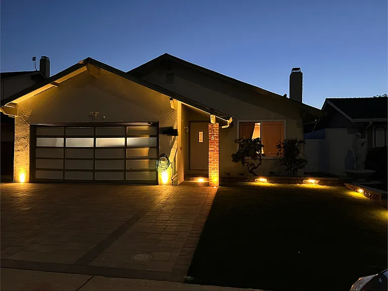 1279 Sunrise Way — Photo 4