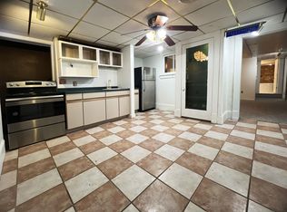 1298 Locust St, Dubuque, IA 52001