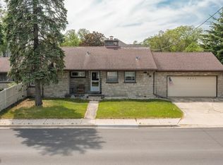 4332 Fairview Ave, Downers Grove, IL 60515
