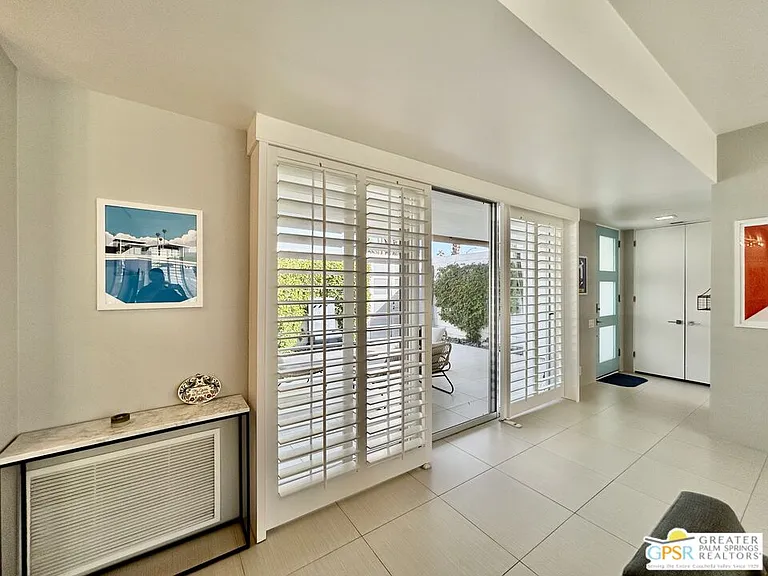 306 Desert Lakes Dr — Photo 16