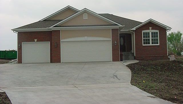 1st image of 204 Kimberly Ln