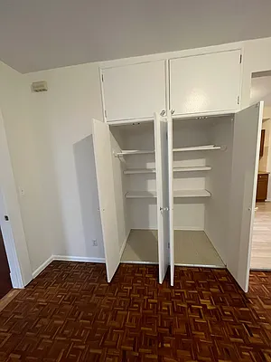 Rented by John R. Real Estate | media 25