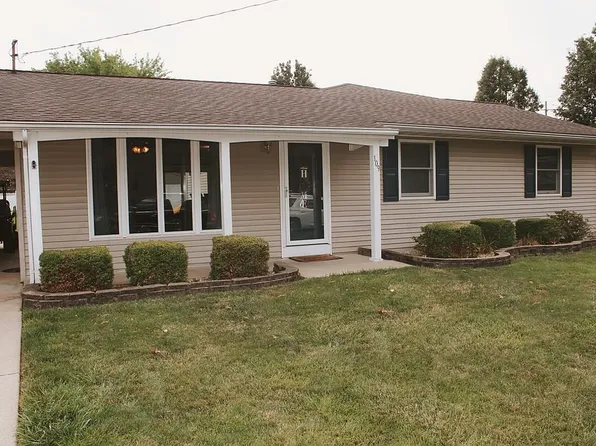 109 N Herin St, Teutopolis, IL 62467