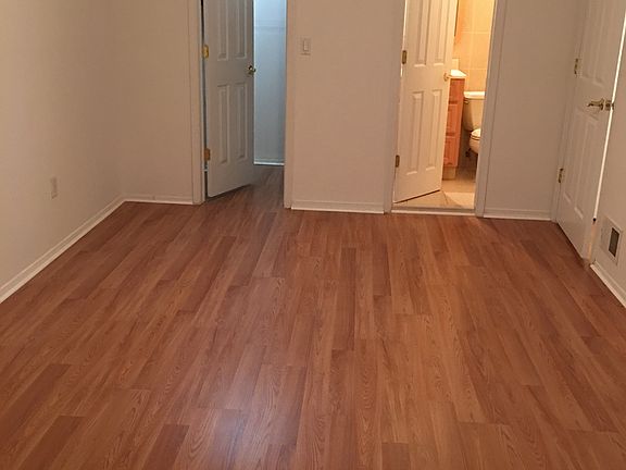 2nd image of 4A Darcey Ave