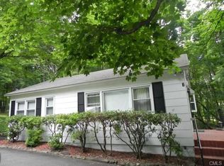 7 Brook Dr, New Fairfield, CT 06812