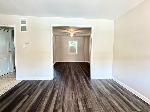 5th image of 5417 Nelson Ave