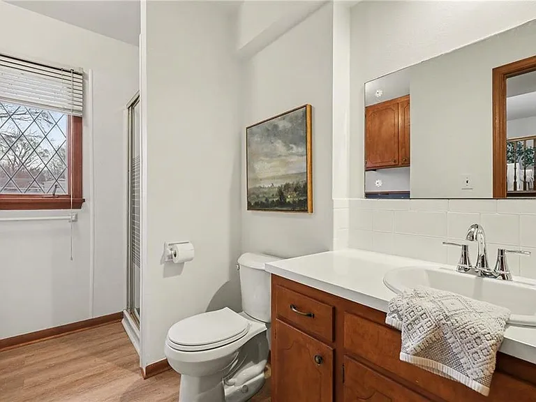 7516 W 96th Ter — Photo 11
