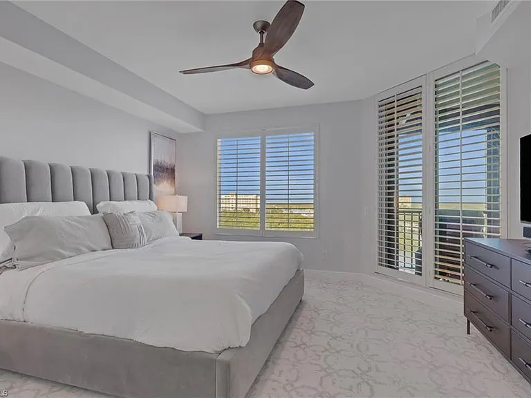 420 Cove Tower Dr #802 — Photo 17