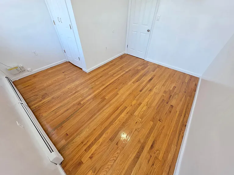 2368 W 12th St #3 — Photo 17