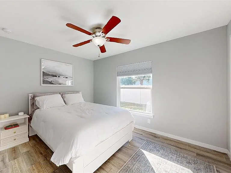 2011 Outer Dr #1 — Photo 10