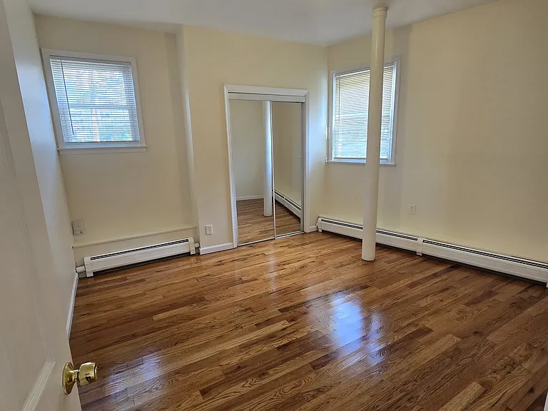 233 Barrow St #1R — Photo 5