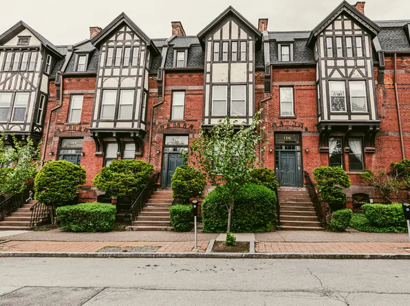 130 Gibbs St APT 3, Rochester, NY 14605