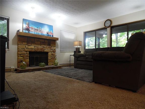 4th image of 526 Meredith Ln