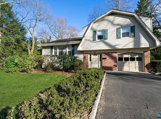 129 Garfield St, Haworth, NJ 07641