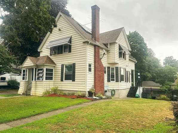 16 June St, Worcester, MA 01602