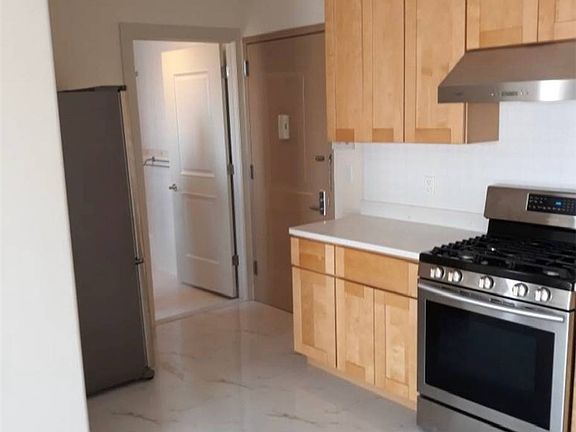 4th image of 65-38 Austin St Unit 7G