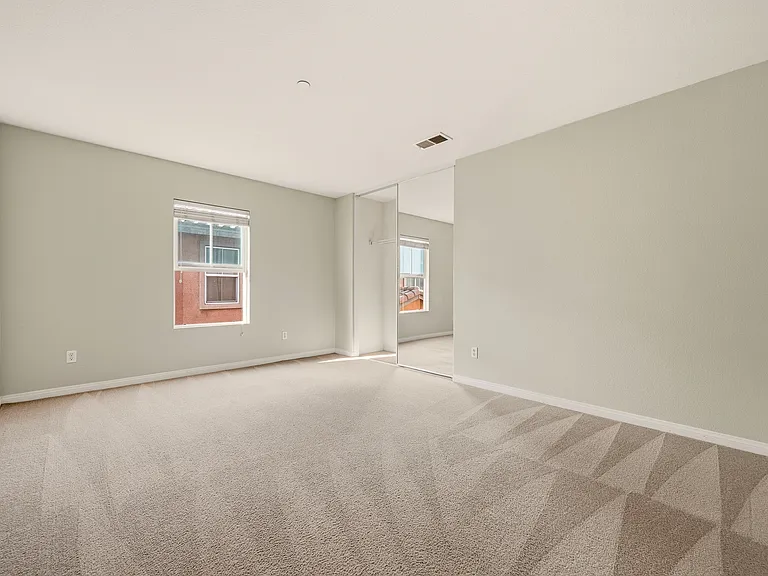 1728 Edmon Way — Photo 28