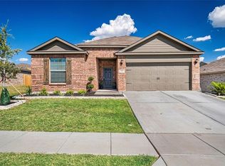 123 Barbwire Way, Newark, TX 76071