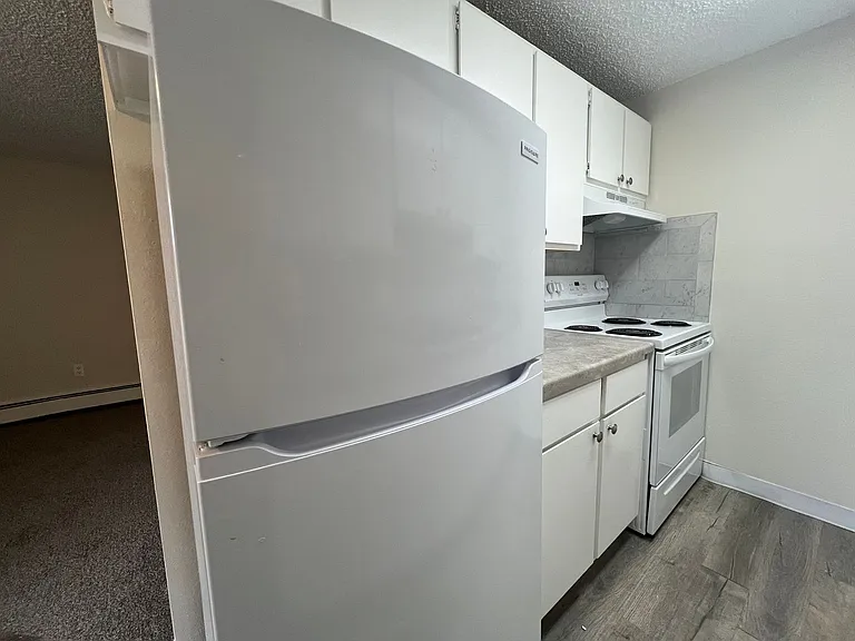 10th Street Square Apartments — Photo 13