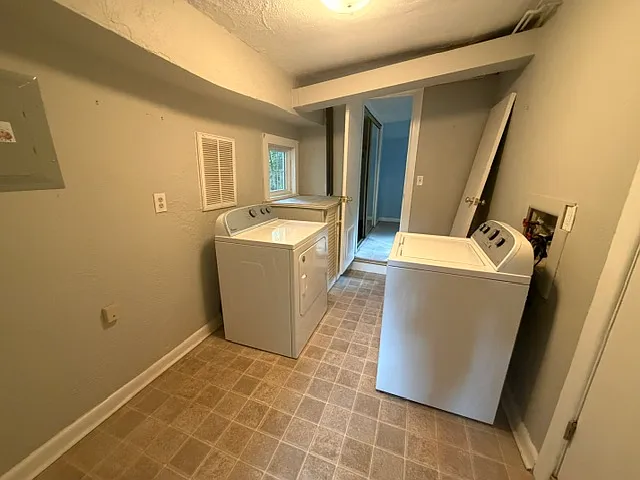 3062 Harper Rd — Photo 8