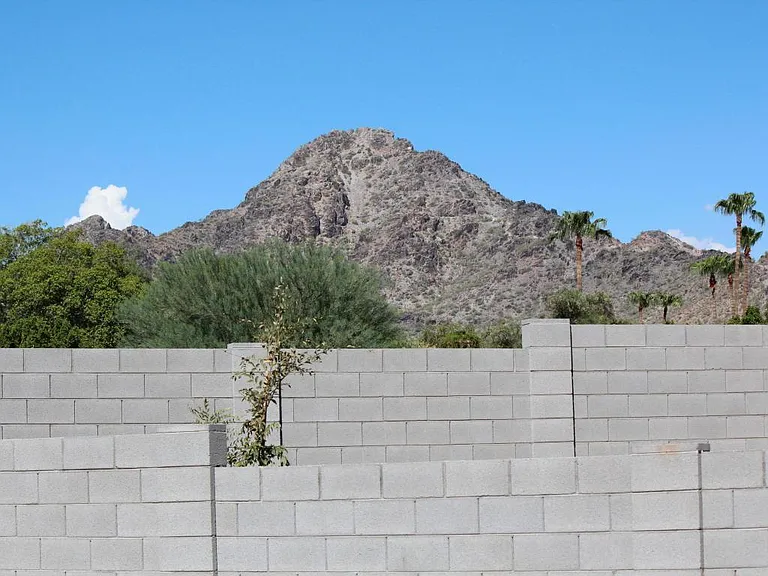 1728 E Ocotillo Rd — Photo 27