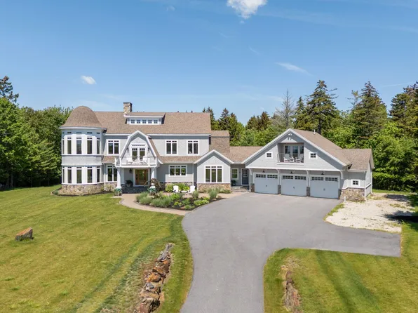 4 Cole Farm Drive, Scarborough, ME 04074