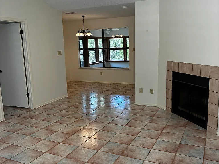 114 Roadrunner Trl — Photo 6