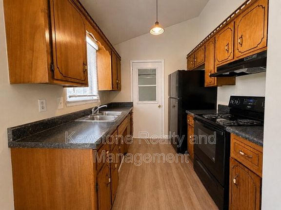 5th image of 717 Peachers Mill Rd
