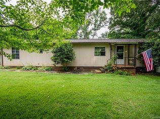 135 Tangle Ln, Statesville, NC 28677