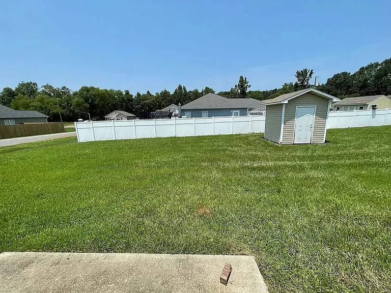 33 Drews Way — Photo 2