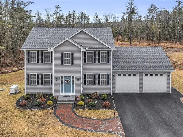 90 Royalston Rd N, Winchendon, MA 01475