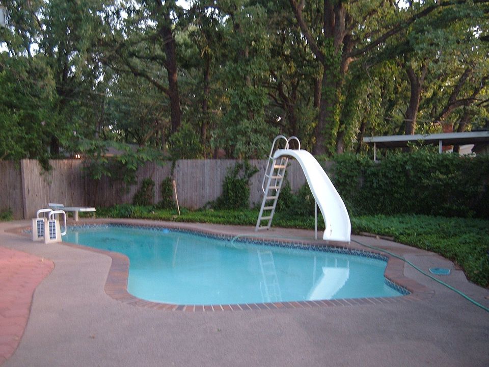 1st image of 2912 Norwood Ln