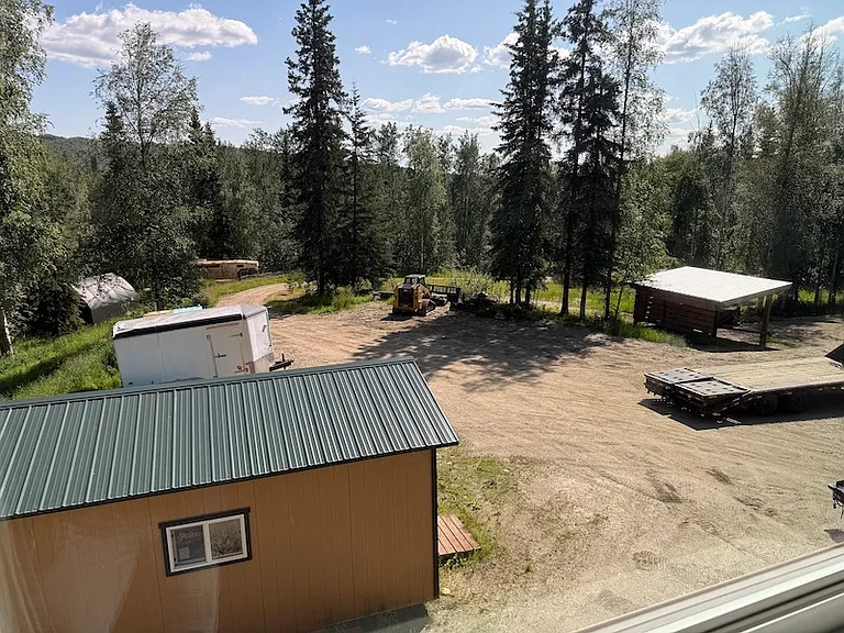 560 Bullion Dr — Photo 8