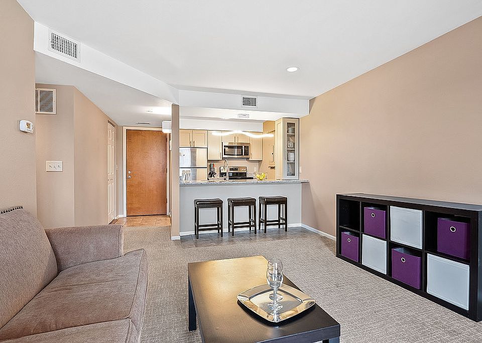 LR/Kitchen/entrance