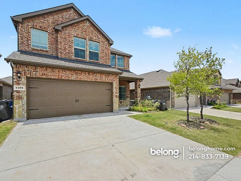 1109 Sunflower Ln — Photo 2