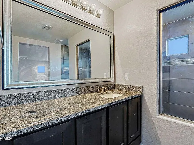 14441 Eastbrook Dr — Photo 28