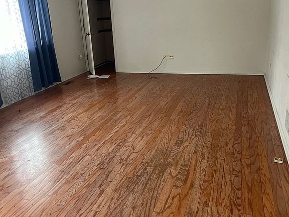 2nd image of 12722 W Adelaide Ave