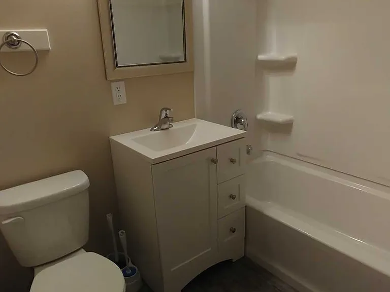 216 W 8th Ave #3 — Photo 32