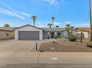 911 W Loughlin Dr, Chandler, AZ 85225