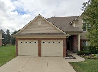 14454 Shadywood Dr, Sterling Heights, MI 48312