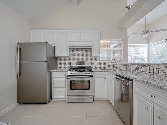 2nd image of 6407 Horsepen Bayou Drive