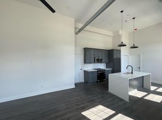 1320 Pawtucket Ave #7, Rumford, RI 02916