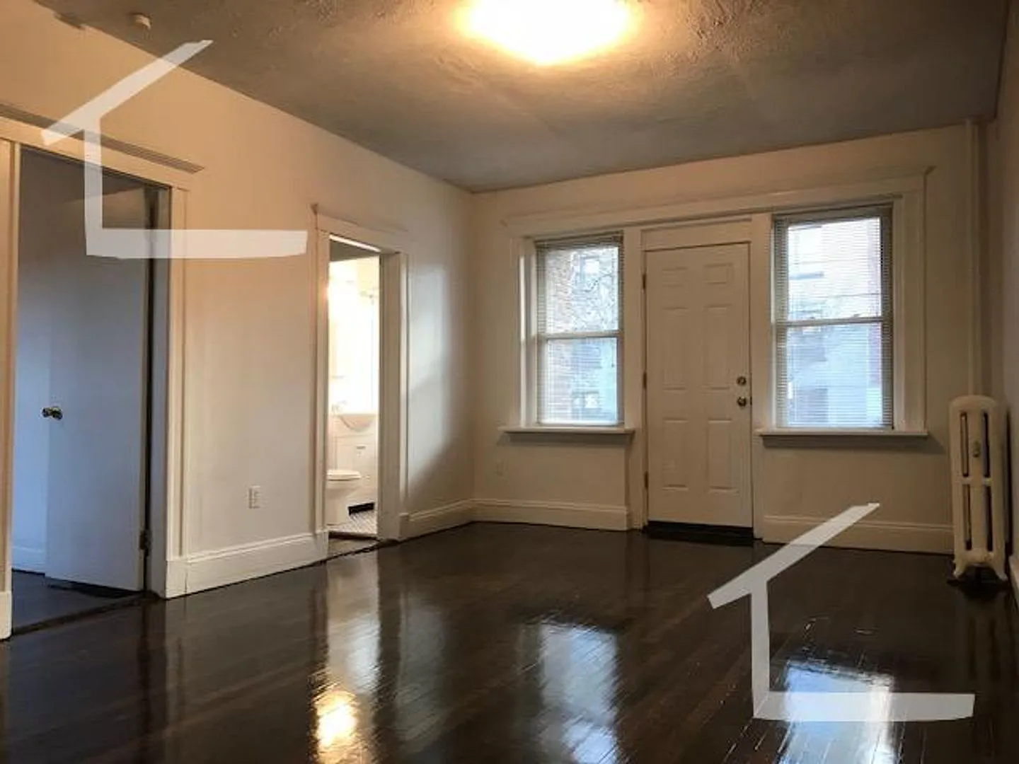 Amazing 2 bed 1 bath in Allston.... — Photo 4