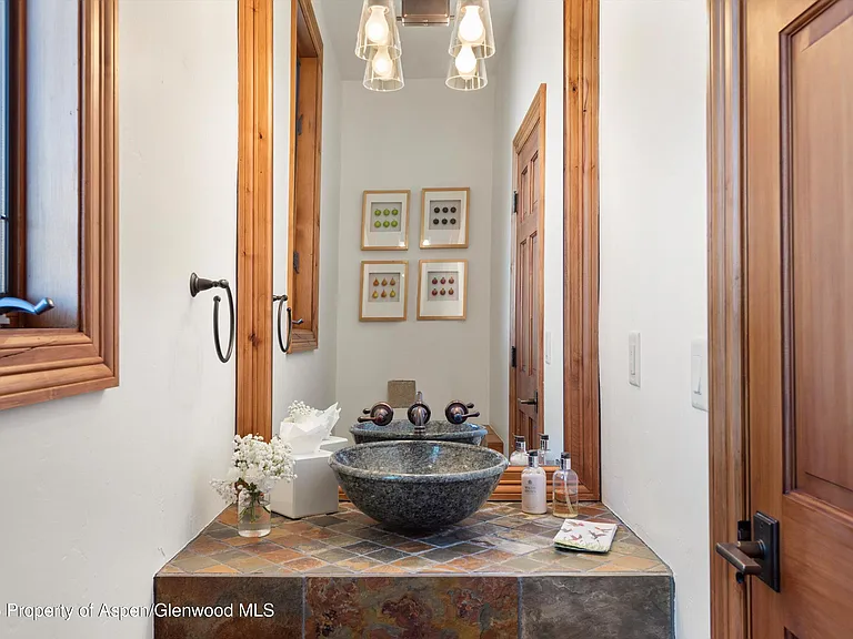 364 Ridge Rd — Photo 16