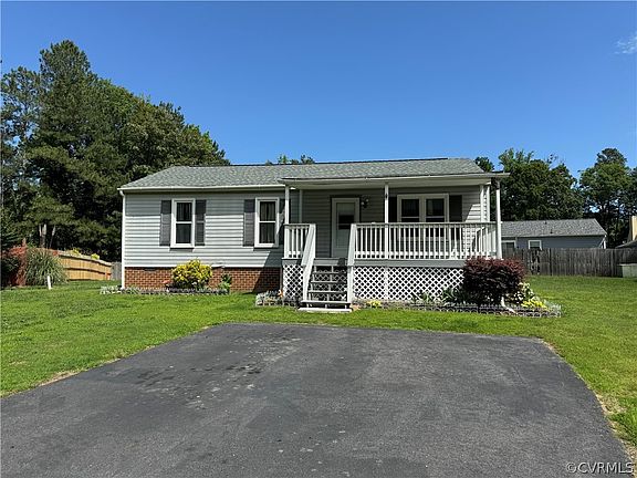 2nd image of 10602 Royal Crescent Way
